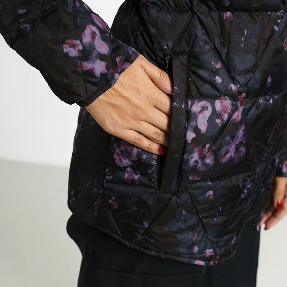 Volcom  Floral Iris Black Quilted Women's Jacket Mid-Length with Pockets / large - Picture 13 of 13
